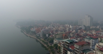 [Flycam]: Ngắm Thủ đô mờ ảo trong sương mù ngày 19/12