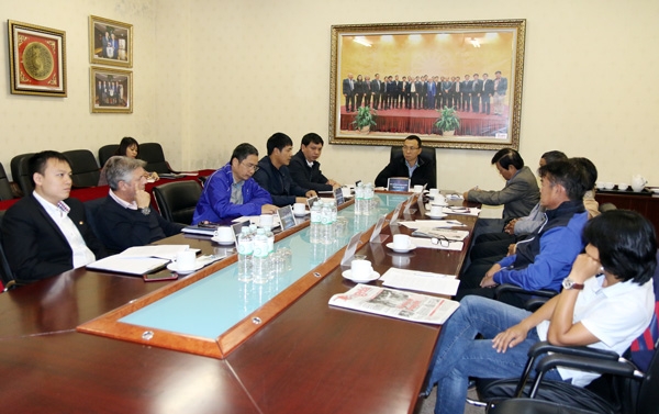 Cuộc họp của VFF sau thất bại của thầy tr&ograve; HLV Hữu Thắng, với mong muốn sẽ r&uacute;t ra được b&agrave;i học kinh nghiệm. Ảnh: Internet.&nbsp;