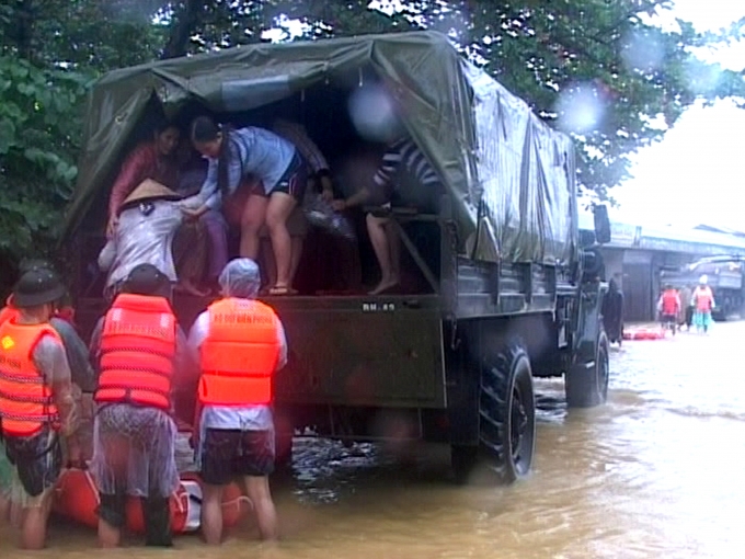 Nghĩa cử cao đẹp thể hiện tinh thần &ldquo;qu&acirc;n với d&acirc;n như c&aacute; với nước&rdquo;