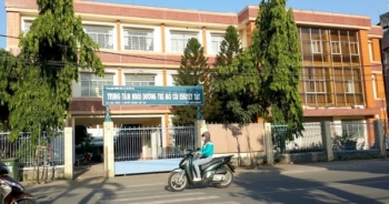 Khiển trách PGĐ trung tâm trẻ mồ côi tuồn sữa hết hạn ra ngoài