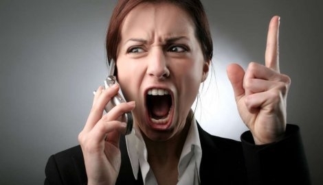 Đánh người thương tích chỉ vì chuyện chửi thề