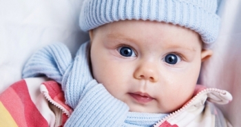 Bác sĩ lưu ý cách chăm sóc trẻ ngày đông