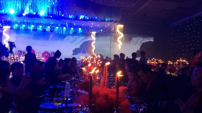 Trấn Th&agrave;nh muốn kh&ocirc;ng gian tiệc cưới của m&igrave;nh đẹp như cổ t&iacute;ch.