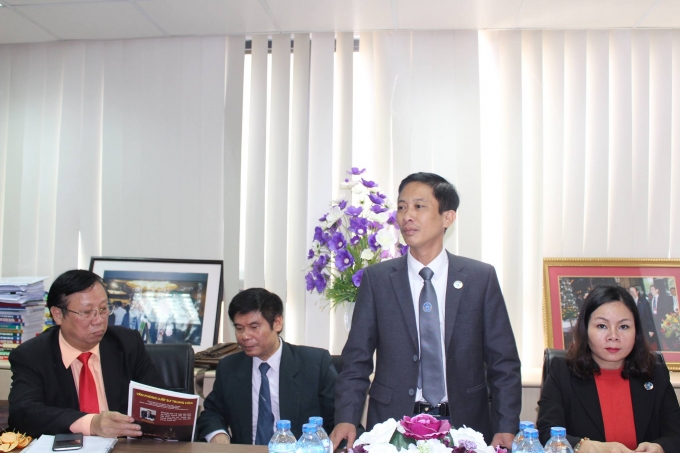 Ph&oacute; Tổng Bi&ecirc;n tập Tạp ch&iacute; Luật sư Li&ecirc;u Ch&iacute; Chung cũng l&agrave; người đồng h&agrave;nh c&ugrave;ng c&aacute;c luật sư trong vụ H&agrave;n Đức Long.