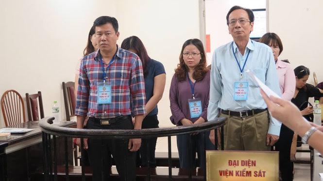 C&aacute;c bị c&aacute;o ở phi&ecirc;n t&ograve;a sơ thẩm.