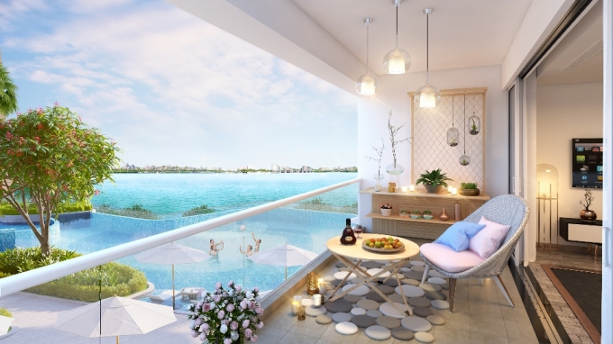 C&aacute;c căn hộ hướng hồ tại Vinhomes Skylake sở hữu ban c&ocirc;ng k&iacute;nh đặc biệt rộng r&atilde;i với diện t&iacute;ch l&ecirc;n tới 7m2.