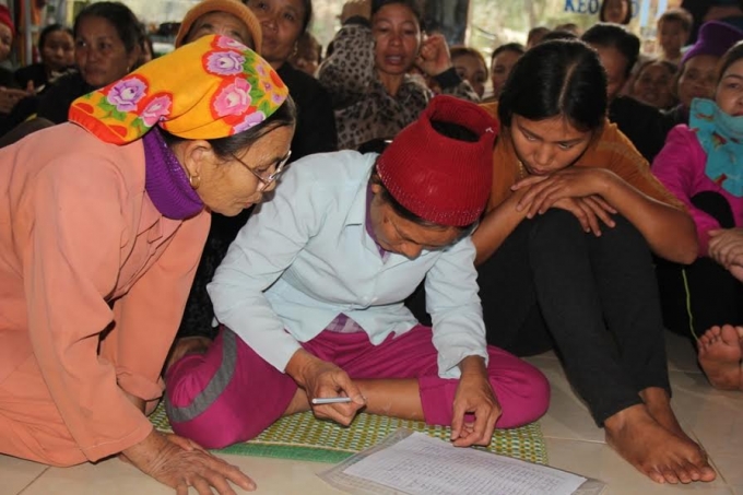 C&aacute;c nạn nh&acirc;n vỡ hụi k&yacute; đơn tố c&aacute;o b&agrave; Nhung.