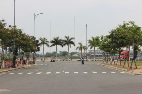 N&uacute;t giao đường Đống Đa - Như Nguyệt, vị tr&iacute; dự kiến l&agrave;m hầm chui qua s&ocirc;ng H&agrave;n.&nbsp;Ảnh: Tấn Việt.