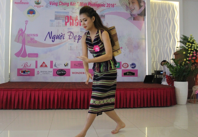 &nbsp;Th&iacute; sinh: Kpuih L&ecirc; Trinh, đến từ Gia Lai với điệu m&uacute;a đặc trưng của đồng b&agrave;o Gia Rai, Gia Lai&nbsp;