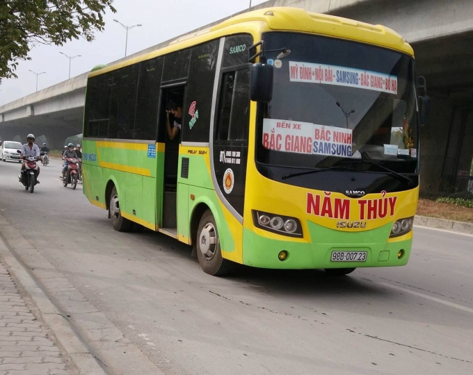Chiếc xe mang BKS 98B-00723 l&agrave; xe duy nhất của nh&agrave; xe Năm Thủy c&oacute; đăng k&yacute; để v&agrave;o bến xe Mỹ Đ&igrave;nh