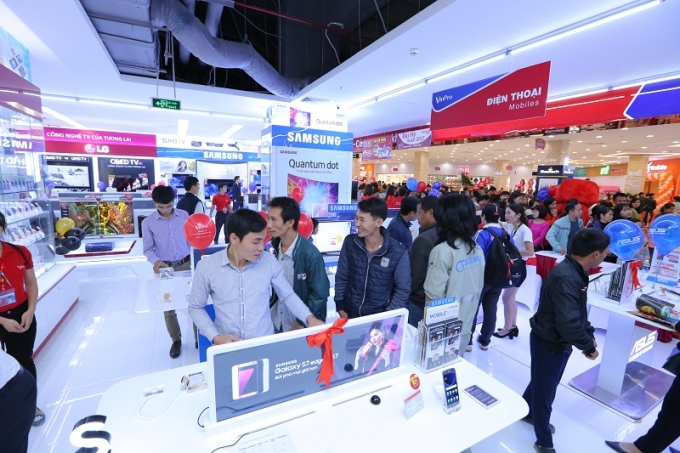 &nbsp;Si&ecirc;u thị điện m&aacute;y VinPro.