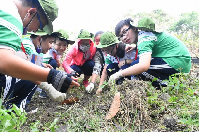Những giờ học b&ecirc;n ngo&agrave;i nh&agrave; trường gi&uacute;p học sinh c&oacute; th&ecirc;m nhiều kỹ năng. Ảnh: Đặng Thế Lữ