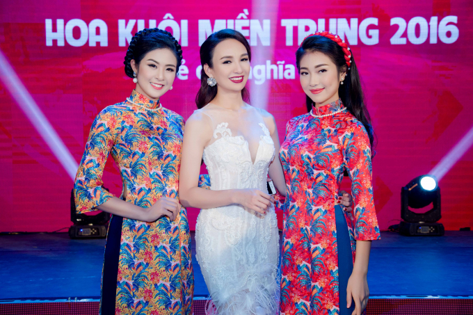 Ngọc H&acirc;n v&agrave; Kiều Vỹ c&oacute; mối quan hệ rất th&acirc;n thiết. Tại&nbsp;Festival &Aacute;o d&agrave;i H&agrave; Nội 2016, top 10 Hoa hậu Việt Nam 2016 từng tr&igrave;nh diễn &aacute;o d&agrave;i cho