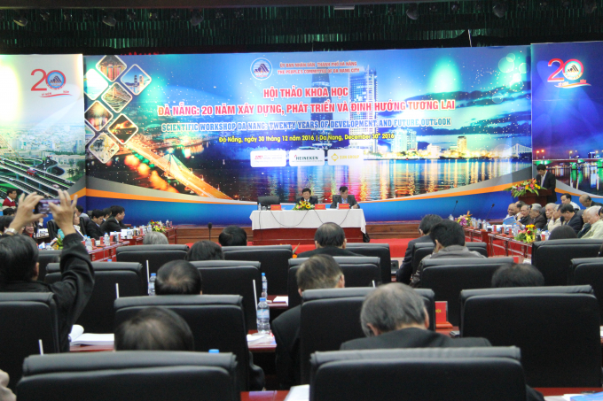 Hội thảo khoa học Đ&agrave; Nẵng 20 năm x&acirc;y dựng, ph&aacute;t triển v&agrave; định hướng tương lai. (Ảnh: V&acirc;n Trương).
