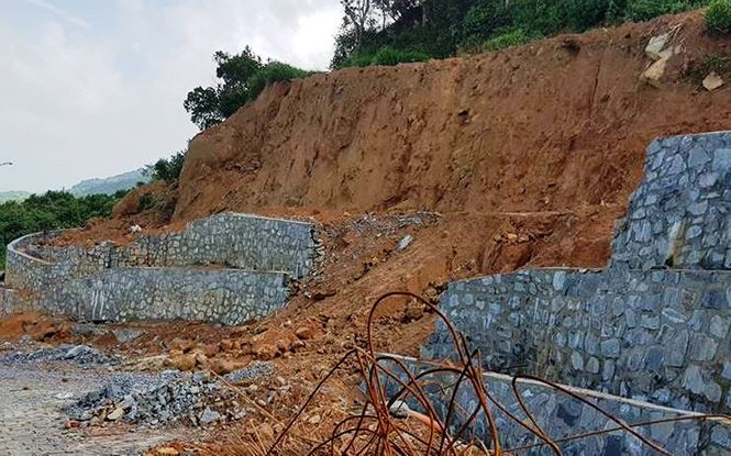 H&igrave;nh ảnh hiện trạng một đoạn k&egrave; chống sạt lở sau khi được x&acirc;y dựng. Ảnh Sở x&acirc;y dựng cung cấp.