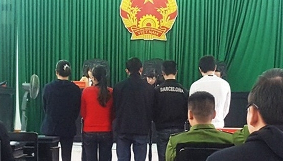 Giả danh cán bộ ngân hàng lừa đảo thẻ cào điện thoại