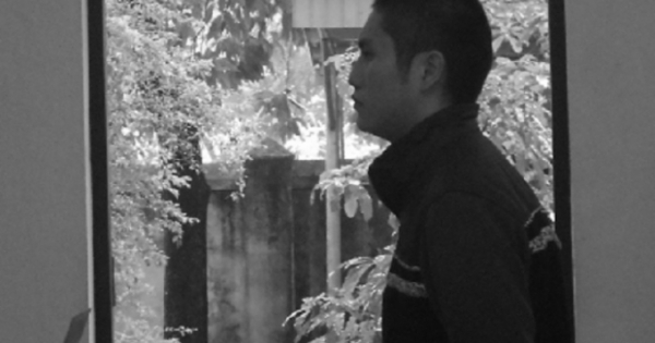 Người mẹ ngày ngày bị con dí dao vào cổ đòi tiền hút chích