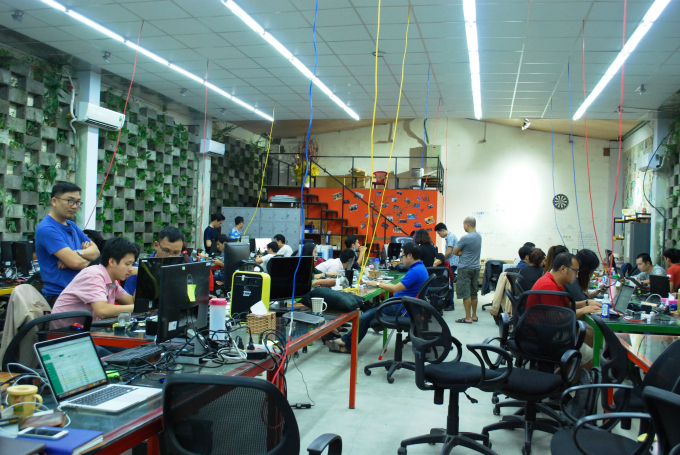 Kode War l&agrave; hoạt động thi đấu lập tr&igrave;nh được tổ chức thường xuy&ecirc;n tại c&ocirc;ng ty NAL Solutions.