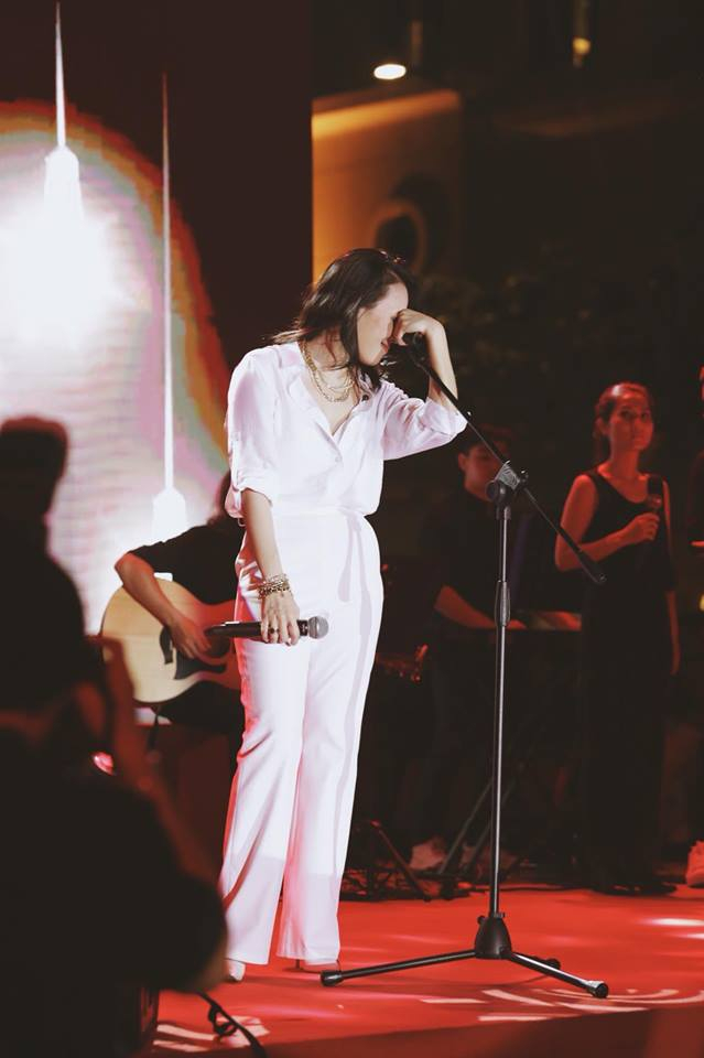 Mỹ T&acirc;m cũng cho biết c&ocirc; c&oacute; 20 ca kh&uacute;c hay, nhưng chỉ chọn ra 12 b&agrave;i cho v&agrave;o vol.9.