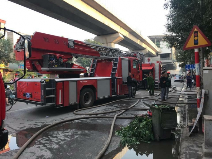 Nhận được th&ocirc;ng b&aacute;o lực lượng chức năng nhanh ch&oacute;ng c&oacute; mặt ở hiện trường.