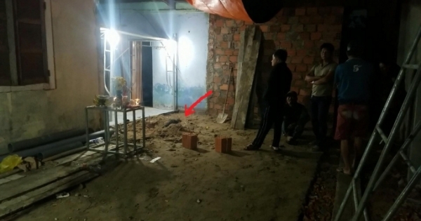 Thi thể được chôn dưới nền nhà ở Quảng Bình là nam giới