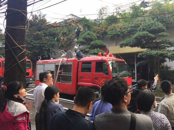 H&agrave; Nội: Ch&aacute;y lớn ở qu&aacute;n c&agrave; ph&ecirc; tr&ecirc;n đường Phan Kế B&iacute;nh