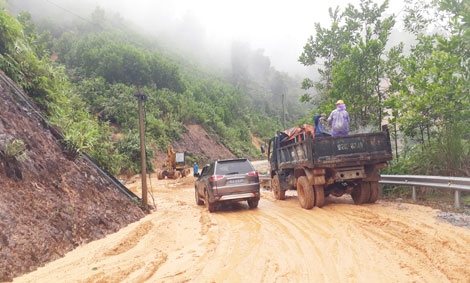 Quảng Nam đề nghị VEC khẩn trương sửa chữa các tuyến đường bị hư hỏng