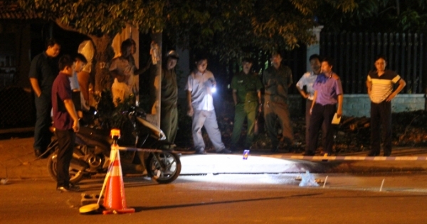 Chồng hờ cầm dao chém người phụ nữ bán thịt heo tới chết