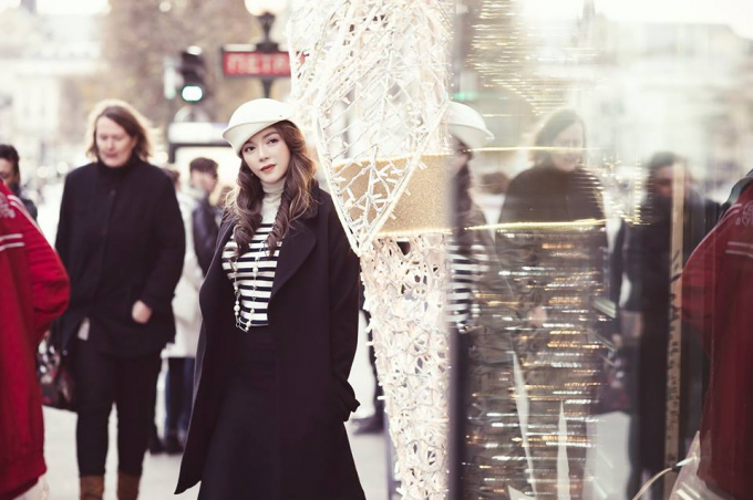 Lý Nhã Kỳ tuổi U40 vẫn mặc trẻ trung 