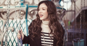 Lý Nhã Kỳ tuổi U40 vẫn mặc trẻ trung "ăn đứt" gái 18 khi ra đường