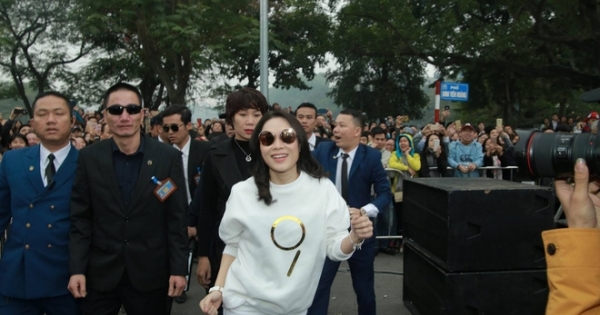 Sau 1 tuần, album vol.9 của Mỹ Tâm tiêu thụ "sạch sành sanh" 10.000 bản in đầu tiên