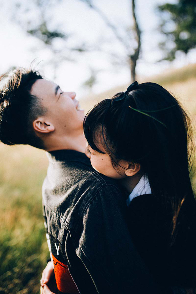 &ldquo;Tụi m&igrave;nh chia tay rất nhiều lần, nhưng khi thiếu vắng th&igrave; rất nhớ, thế l&agrave; lại l&agrave;m l&agrave;nh, bởi d&ugrave; thế n&agrave;o th&igrave; cũng đ&atilde; hứa với nhau b&ecirc;n cạnh c&ugrave;ng vượt qua mọi thử th&aacute;ch n&ecirc;n đến b&acirc;y giờ cả hai vẫn y&ecirc;u nhau như thế&rdquo;, Đoan Trang cho biết th&ecirc;m.