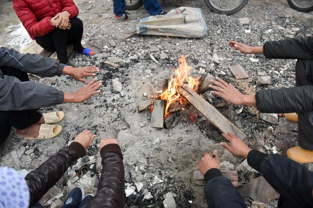 H&agrave; Nội r&eacute;t đậm, nhiệt độ khoảng 12-14 độ C. (Ảnh: To&agrave;n Vũ).