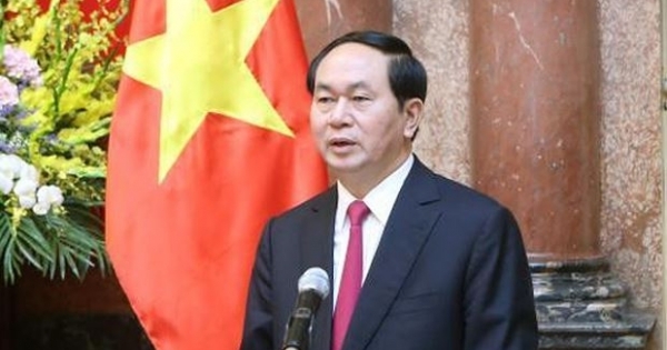 Chủ tịch nước ký Lệnh công bố 6 luật