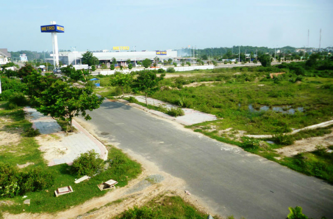 Si&ecirc;u dự &aacute;n 13.000 tỷ l&agrave; b&atilde;i đất trống. (Ảnh: b&aacute;o Vietnamnet)