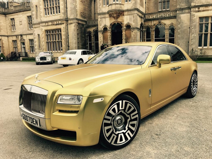 Xe si&ecirc;u sang Rolls Royce Ghost mạ v&agrave;ng chỉ nhận giao dịch thanh to&aacute;n bằng tiền ảo Bitcoin.