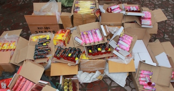 Nghệ An: Thu giữ 543 kg pháo trên đường vận chuyển đi tiêu thụ