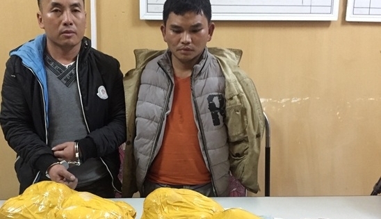 Sơn La: Bắt 2 đối tượng vận chuyển 20kg thuốc phiện cùng 3000 viên ma túy tổng hợp