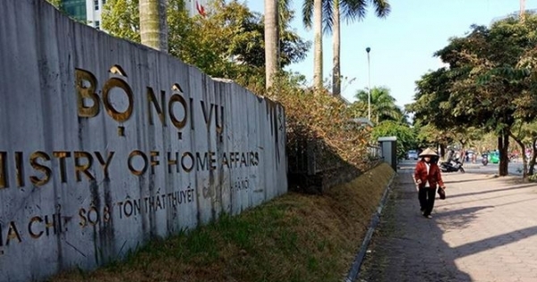 Bộ Nội vụ: Làm rõ trách nhiệm phát ngôn 