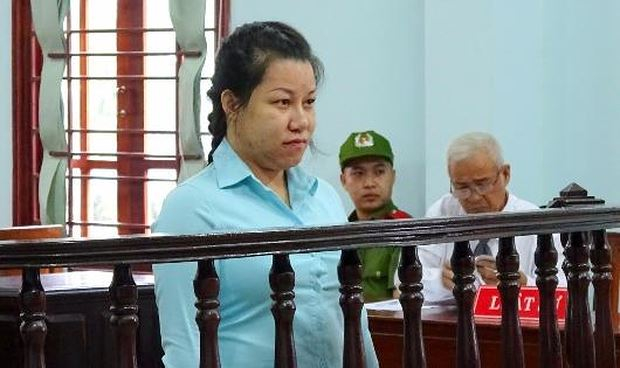 Bị c&aacute;o tại phi&ecirc;n t&ograve;a x&eacute;t xử.