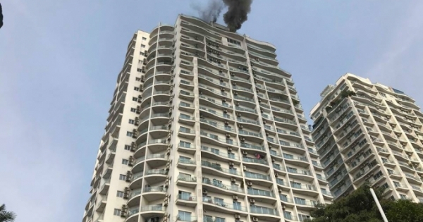 Hà Nội: Cháy chung cư Golden Westlake, hàng chục người dân hoảng loạn