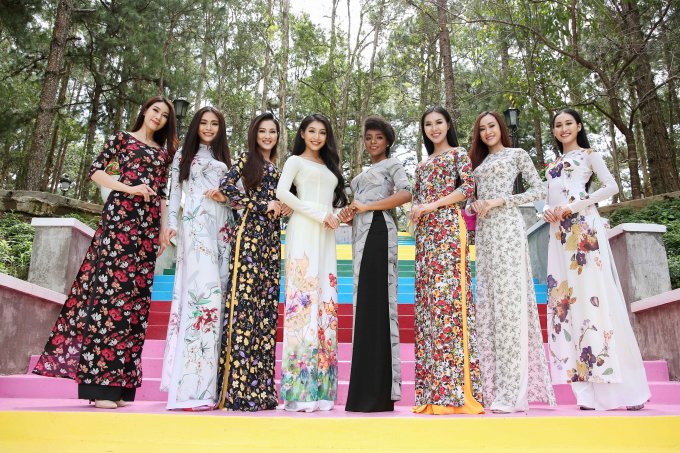 Th&iacute; sinh Hoa hậu Ho&agrave;n vũ Việt Nam diện &aacute;o d&agrave;i tham quan cảnh đẹp tại Đ&agrave; Lạt