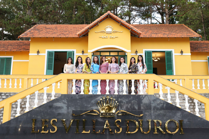 Th&iacute; sinh Hoa hậu Ho&agrave;n vũ Việt Nam diện &aacute;o d&agrave;i tham quan cảnh đẹp tại Đ&agrave; Lạt