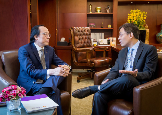 &Ocirc;ng Đỗ Minh Ph&uacute; v&agrave; &ocirc;ng Đỗ Anh T&uacute;