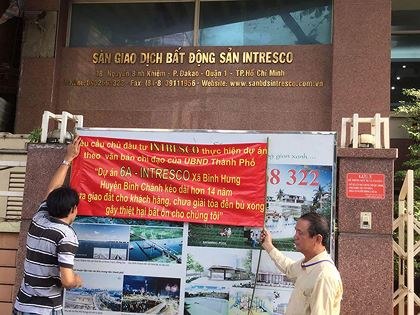 Kh&aacute;ch h&agrave;ng 14 năm r&ograve;ng đ&ograve;i quyền lợi từ Intresco