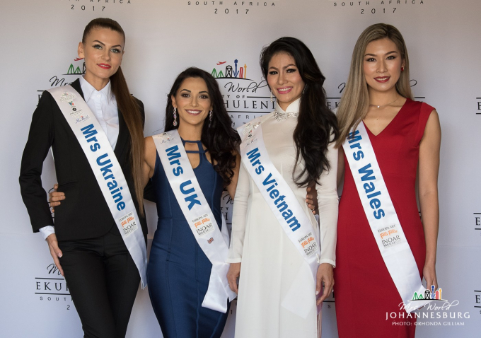 Đại diện Việt Nam xuất sắc lọt Top 12 tại Hoa hậu Qu&yacute; b&agrave; Thế giới 2017 tại Nam Phi