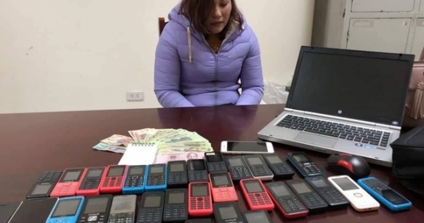 Hà Nội: Tú bà điều gái với 30 chiếc điện thoại di động