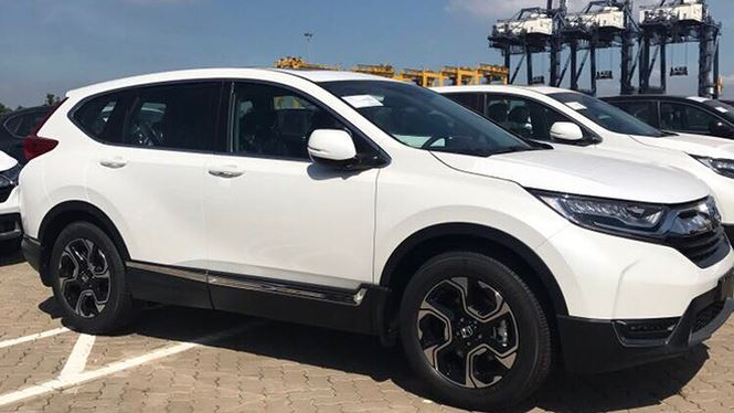 Chi cục Hải quan cửa khẩu cảng Hải Ph&ograve;ng khu vực I l&agrave; đơn vị c&oacute; số thu lớn nhất của Hải quan Hải Ph&ograve;ng. Theo b&aacute;o c&aacute;o, từ đầu th&aacute;ng 12 đến nay, lượng &ocirc; t&ocirc; nhập về cảng tăng nhanh, tổng số thuế thu được từ &ocirc; t&ocirc; gần 1.400 tỷ đồng.&nbsp;