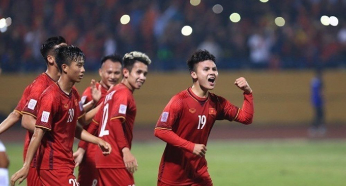 Nhưng phải để Quang Hải chơi