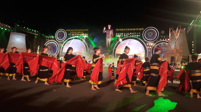 Festival Cồng chi&ecirc;ng Gia Lai 2018: &Acirc;m vang giữa đại ng&agrave;n